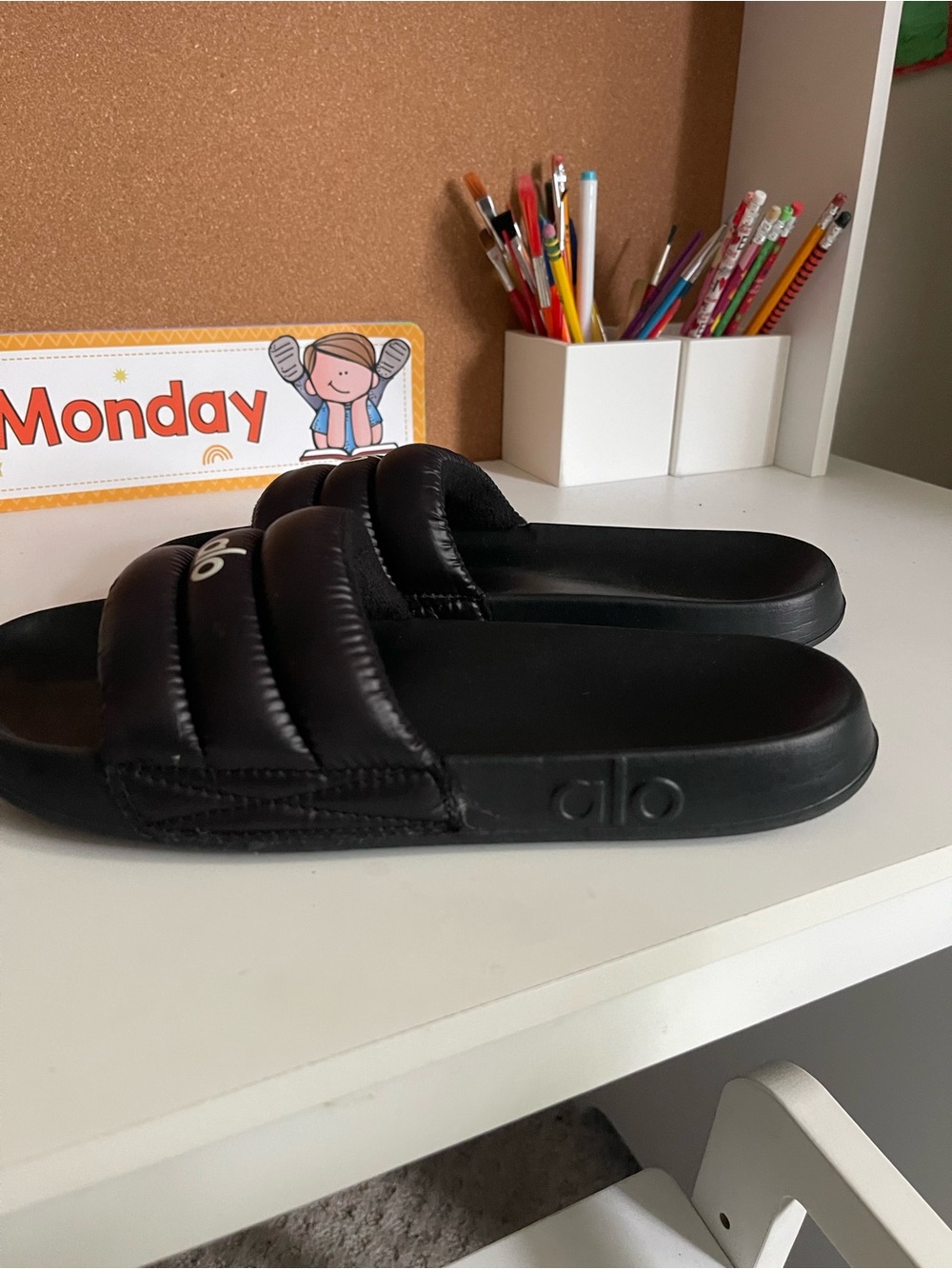 ALO Yoga Black Cloud it Slide Sandals - Picture 6 of 7